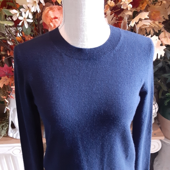 Mossimo Dutti, Cashmere,  Side Slit, XS,  Pullover - Picture 4 of 6